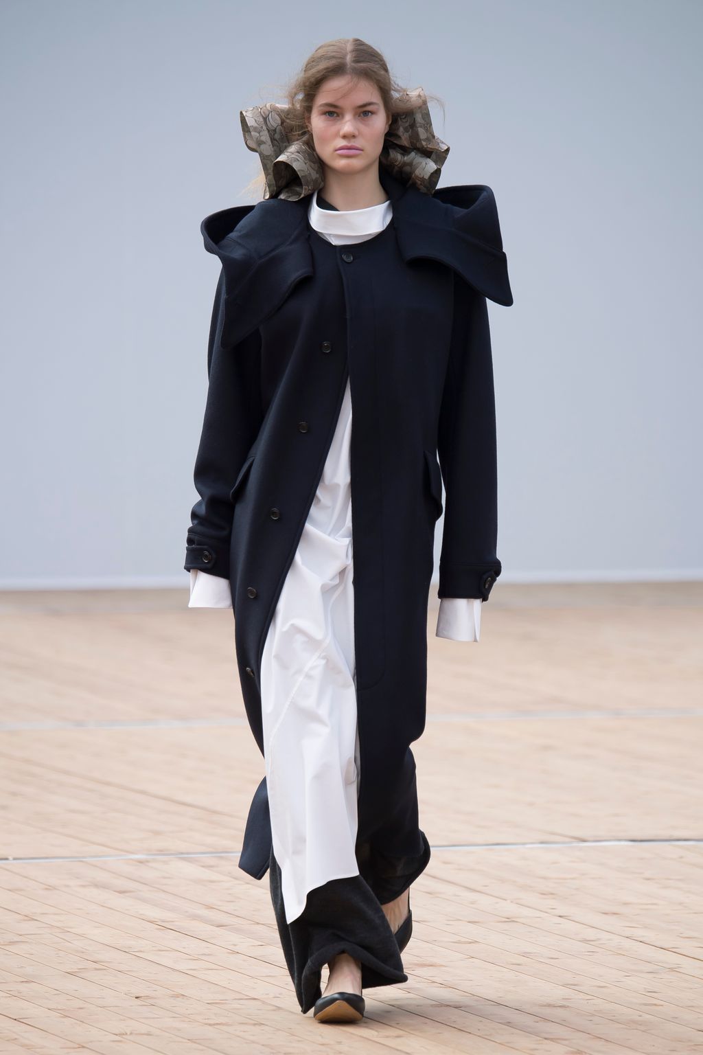 Fashion Week Paris Fall/Winter 2018 look 1 from the Beautiful People collection womenswear