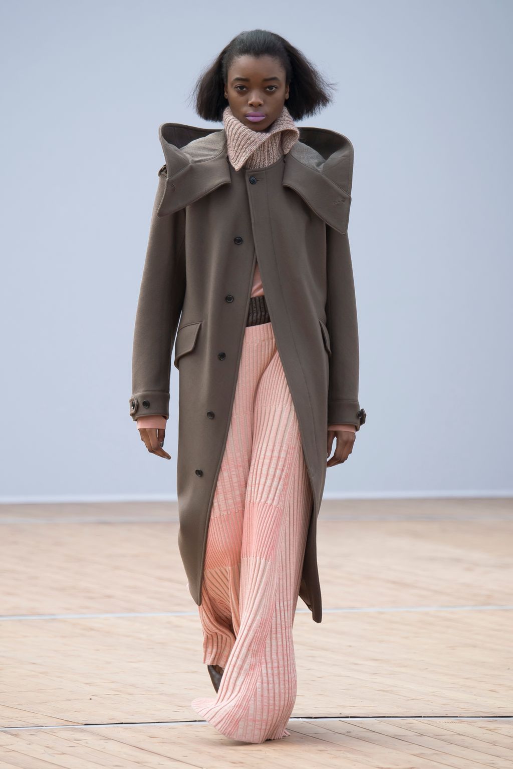 Fashion Week Paris Fall/Winter 2018 look 22 from the Beautiful People collection womenswear