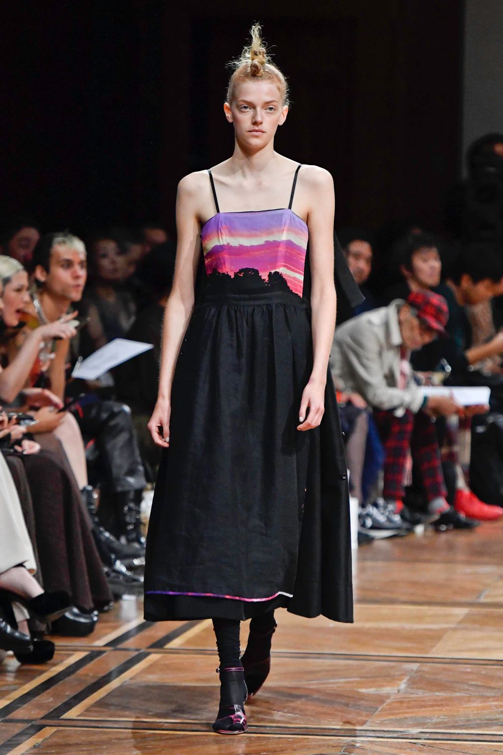 Fashion Week Paris Spring/Summer 2020 look 29 from the Beautiful People collection 女装