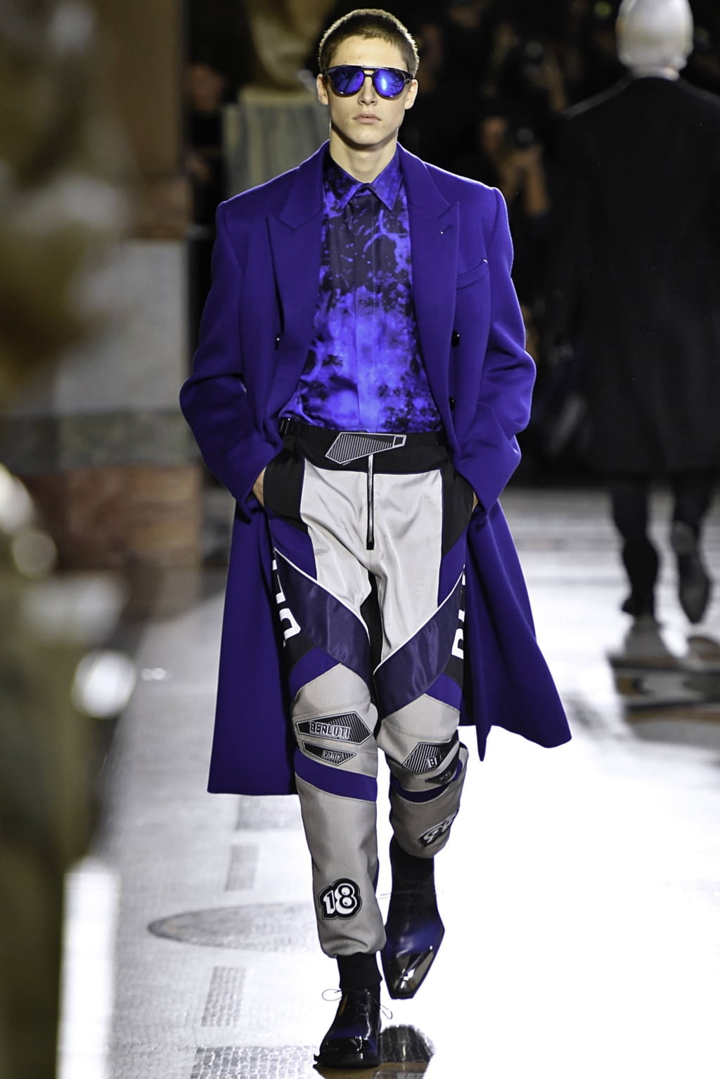 Fashion Week Paris Fall/Winter 2019 look 10 from the Berluti collection menswear