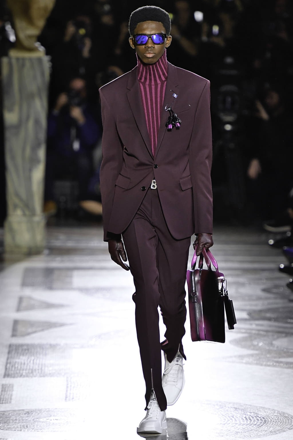 Fashion Week Paris Fall/Winter 2019 look 14 from the Berluti collection menswear
