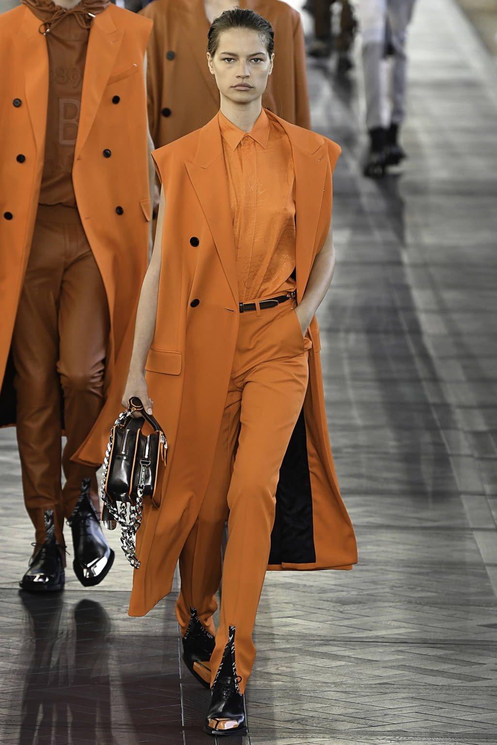 Fashion Week Paris Spring/Summer 2020 look 13 from the Berluti collection 男装