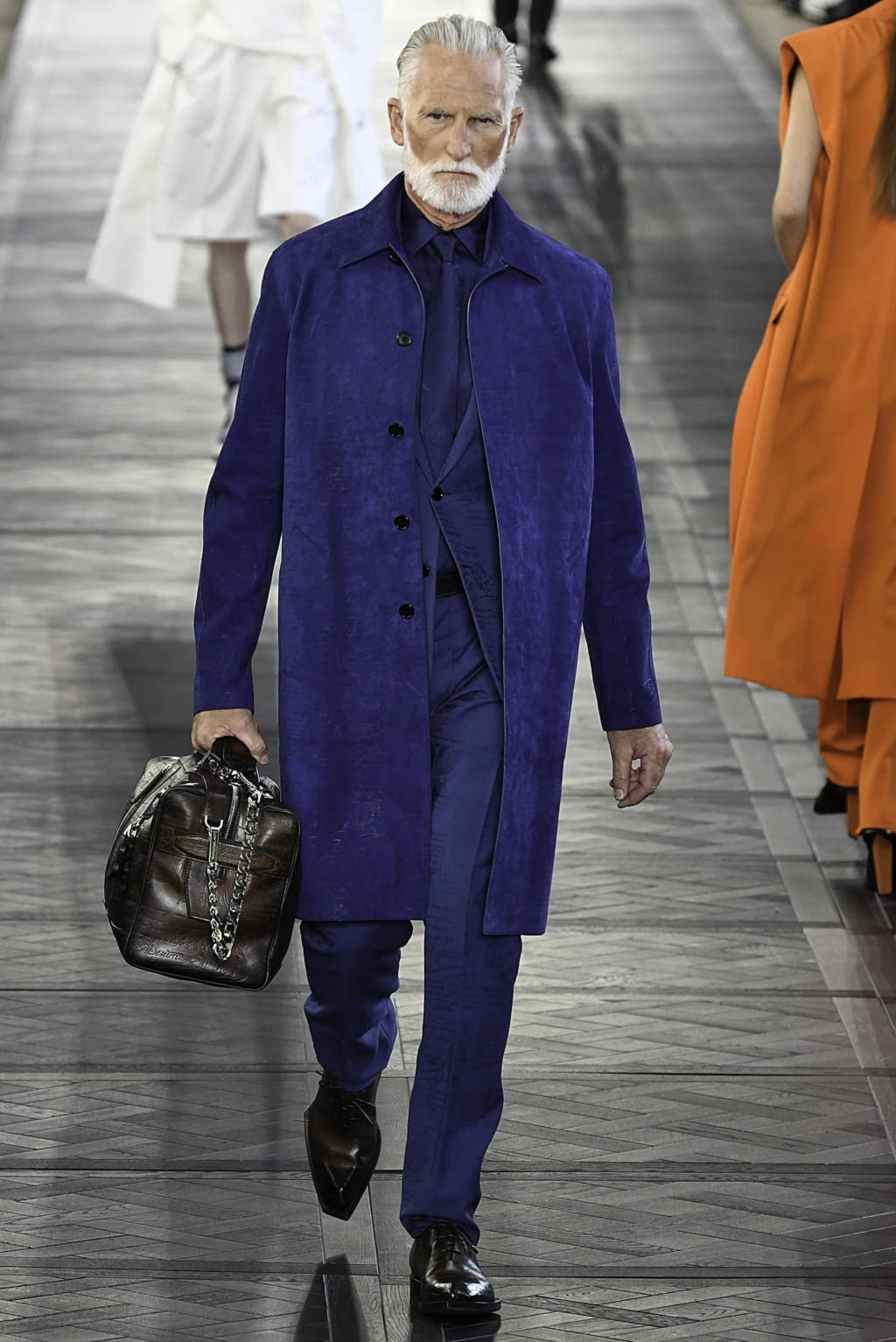 Fashion Week Paris Spring/Summer 2020 look 16 from the Berluti collection menswear