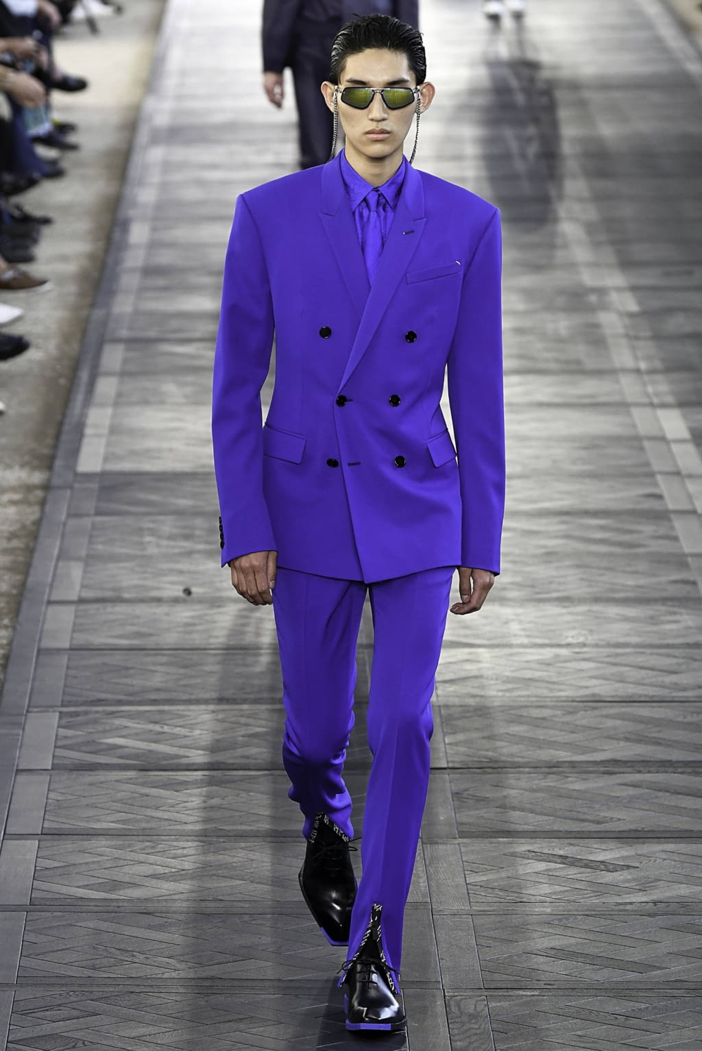 Fashion Week Paris Spring/Summer 2020 look 24 from the Berluti collection menswear