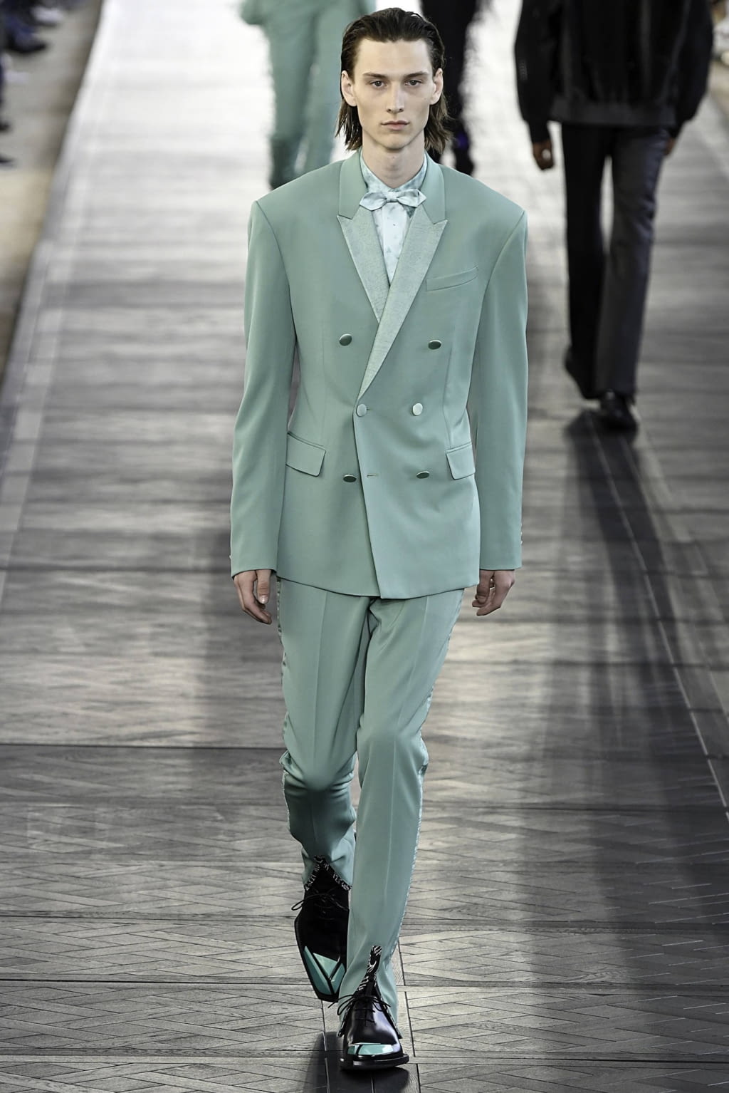 Fashion Week Paris Spring/Summer 2020 look 47 from the Berluti collection 男装