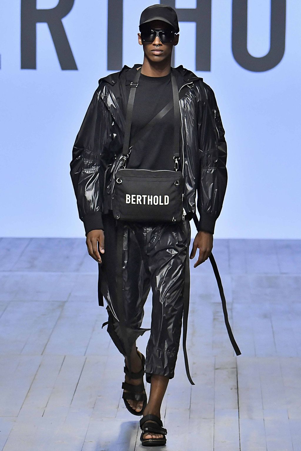 Fashion Week London Spring/Summer 2019 look 2 de la collection Berthold menswear