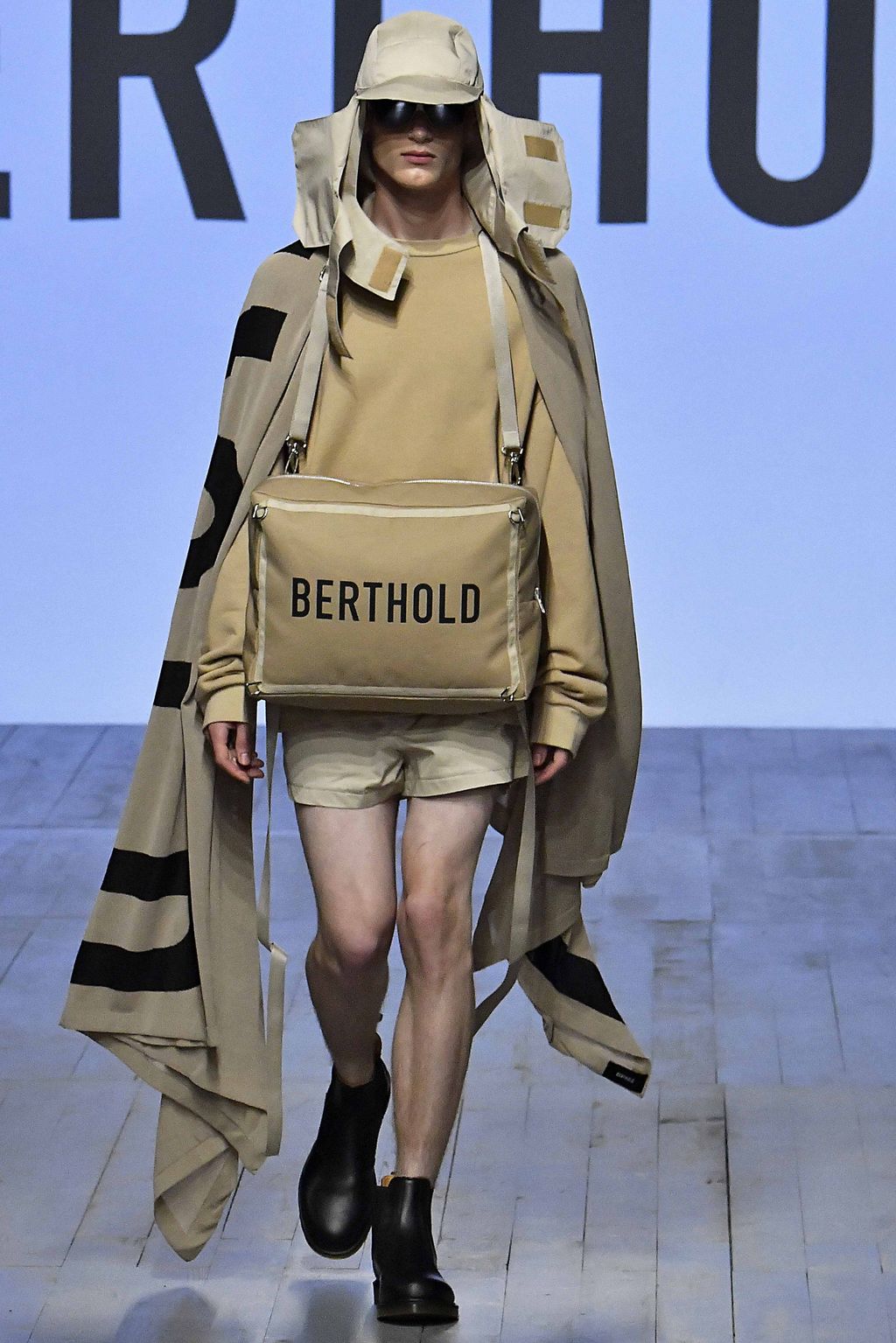 Fashion Week London Spring/Summer 2019 look 25 de la collection Berthold menswear