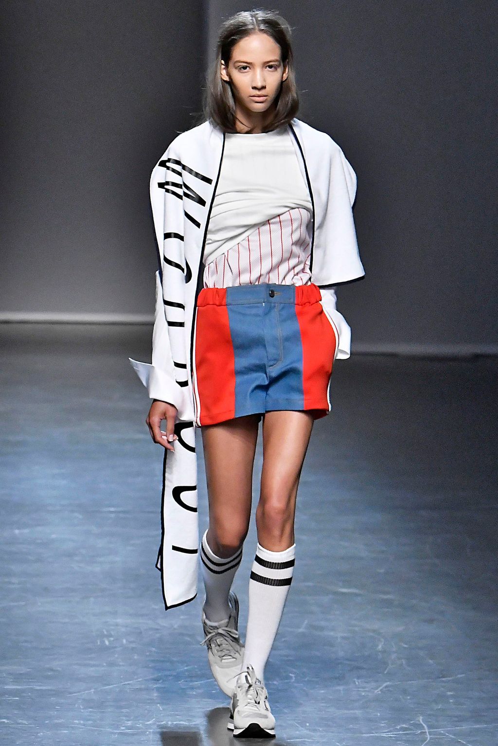 Fashion Week Milan Spring/Summer 2019 look 12 de la collection Besfxxk menswear