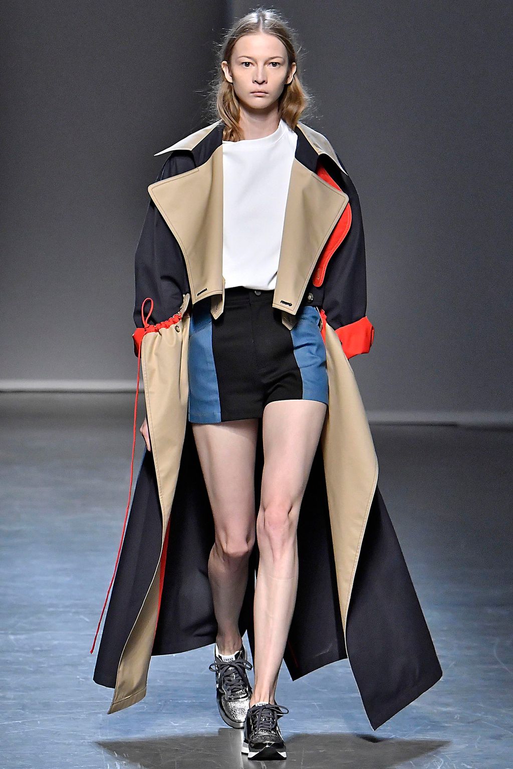 Fashion Week Milan Spring/Summer 2019 look 23 de la collection Besfxxk menswear