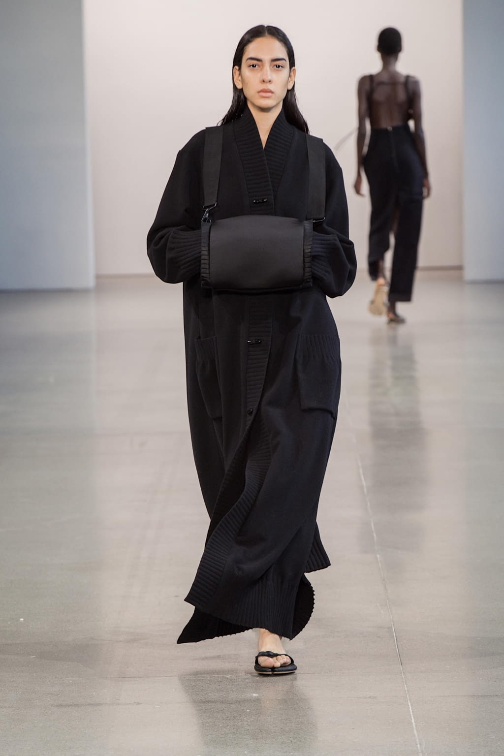 Fashion Week New York Fall/Winter 2020 look 14 from the Bevza collection 女装