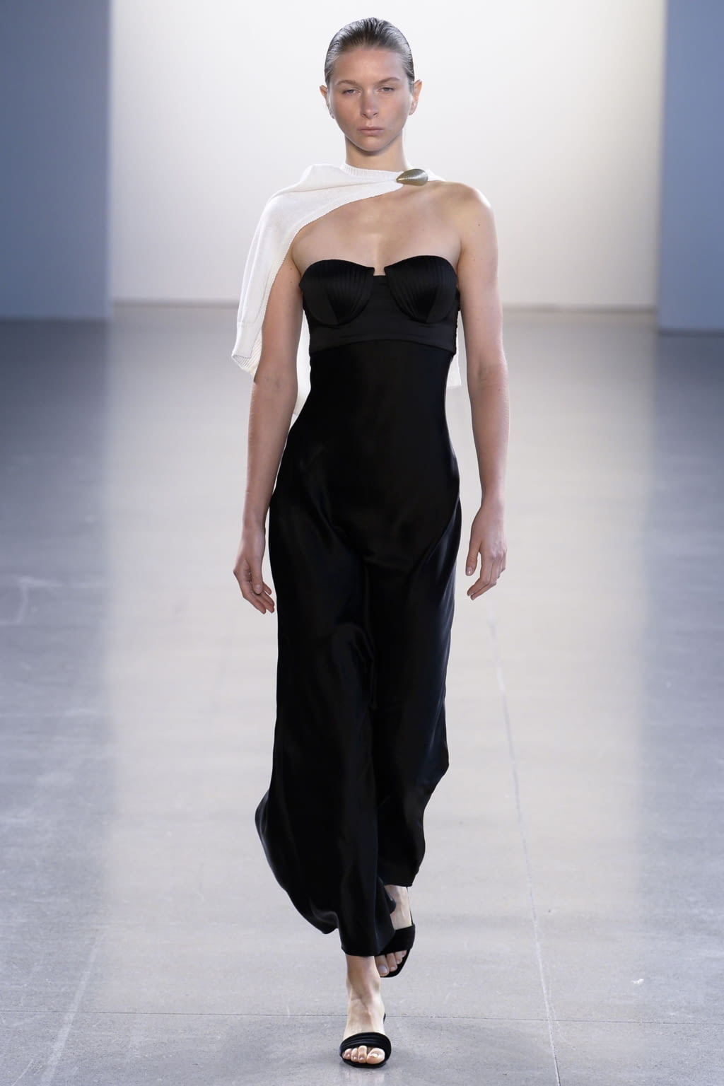 Fashion Week New York Spring/Summer 2019 look 32 from the Bevza collection womenswear