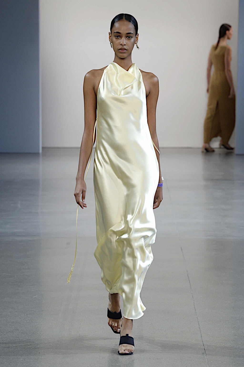 Fashion Week New York Spring/Summer 2020 look 22 from the Bevza collection 女装