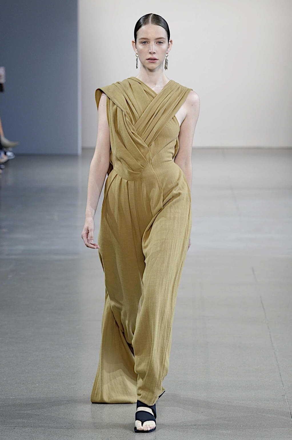 Fashion Week New York Spring/Summer 2020 look 23 de la collection Bevza womenswear