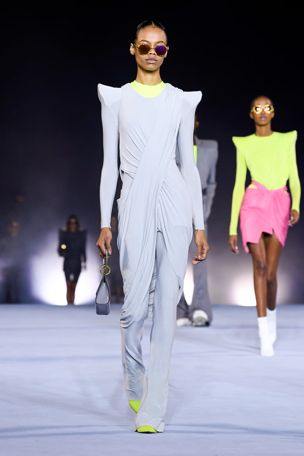Fashion Week Paris Spring/Summer 2021 look 6 de la collection Balmain womenswear
