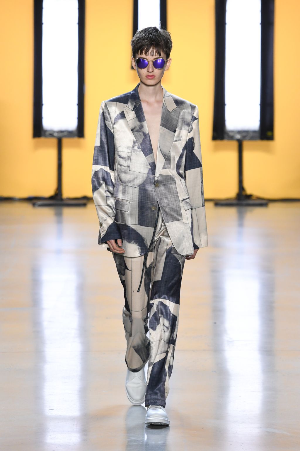 Fashion Week New York Spring/Summer 2020 look 10 from the Dirty Pineapple collection 女装
