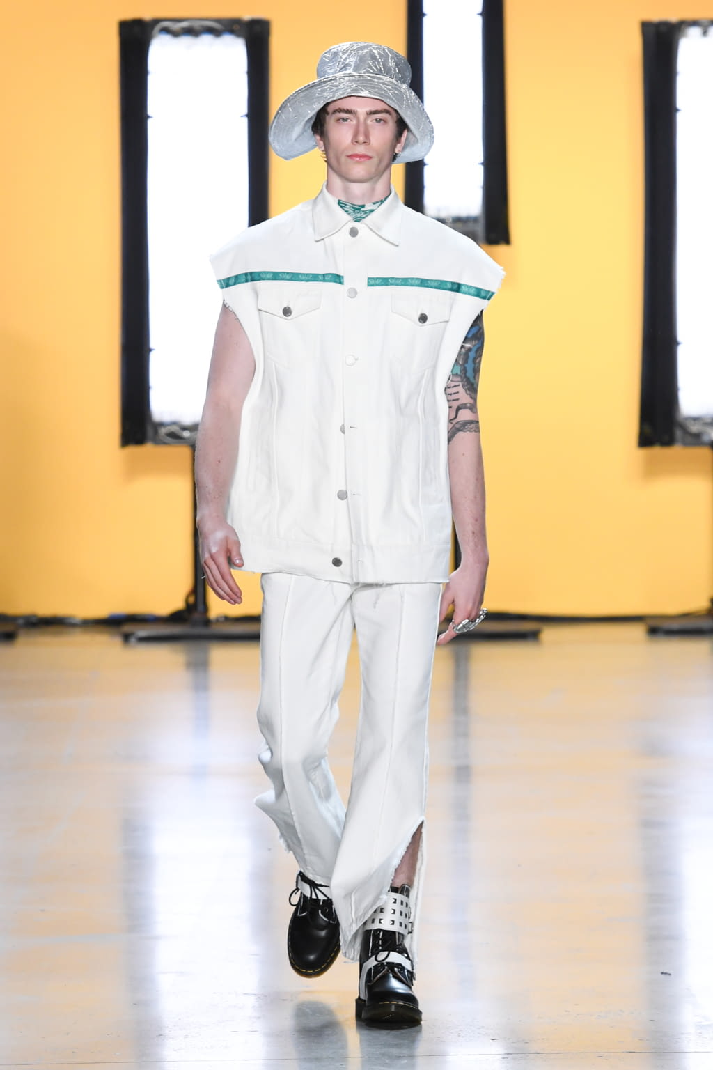 Fashion Week New York Spring/Summer 2020 look 37 from the Dirty Pineapple collection womenswear