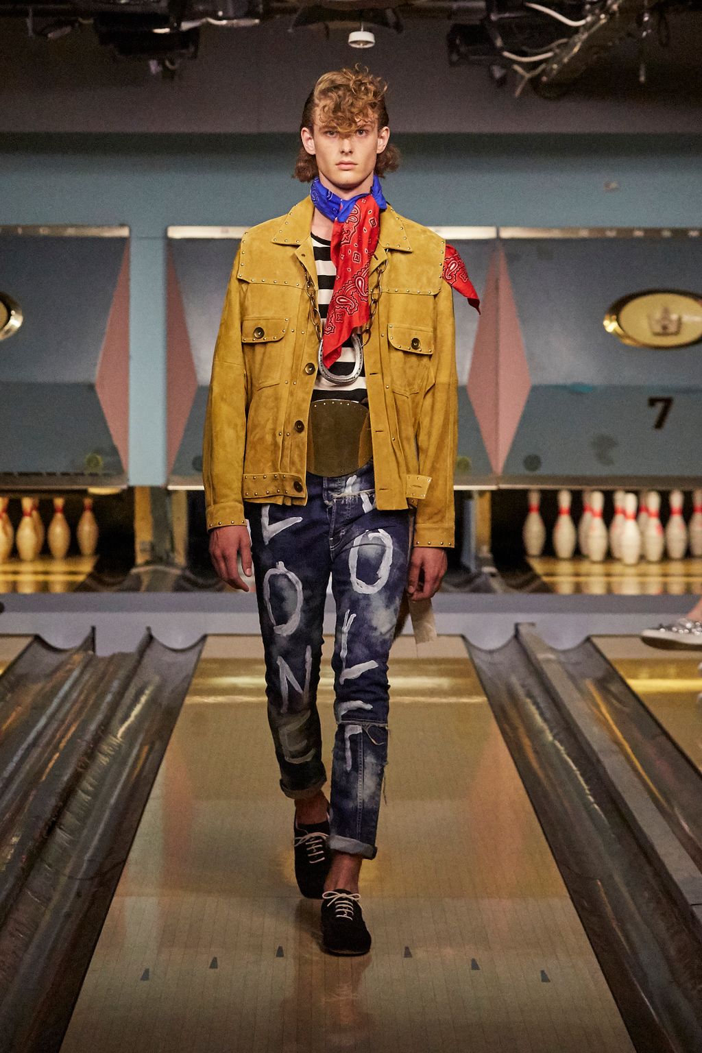 Fashion Week London Spring/Summer 2017 look 1 from the Miharayasuhiro collection menswear