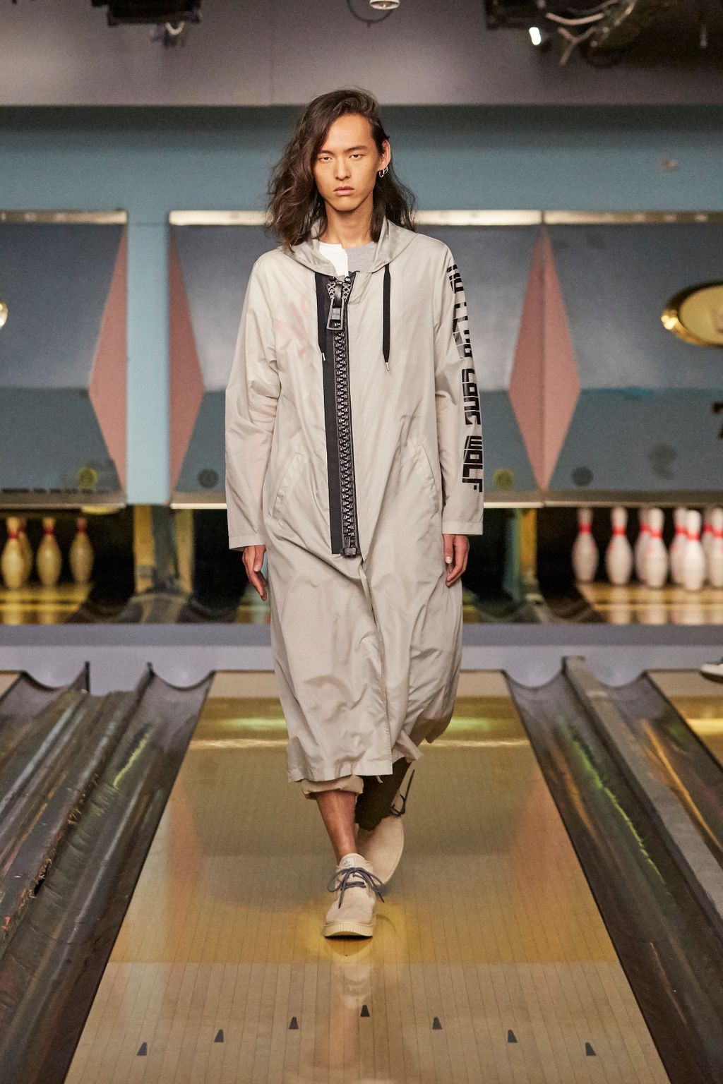 Fashion Week London Spring/Summer 2017 look 21 from the Miharayasuhiro collection menswear