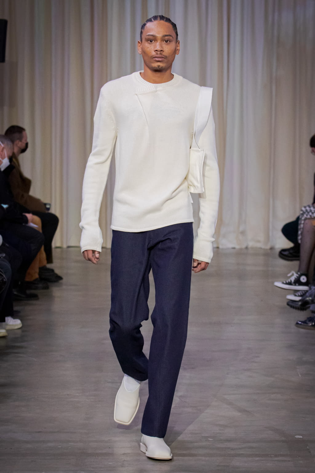 Fashion Week Paris Fall/Winter 2022 look 13 from the Bianca Saunders collection menswear
