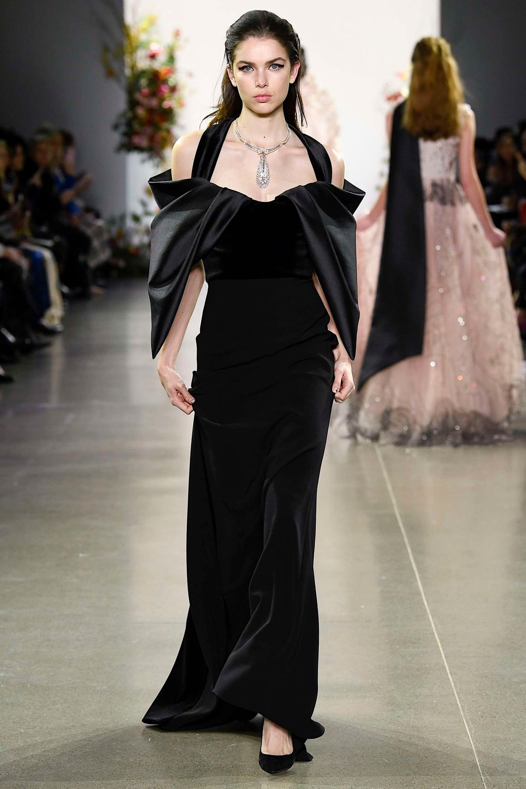 Fashion Week New York Fall/Winter 2019 look 38 from the Bibhu Mohapatra collection 女装