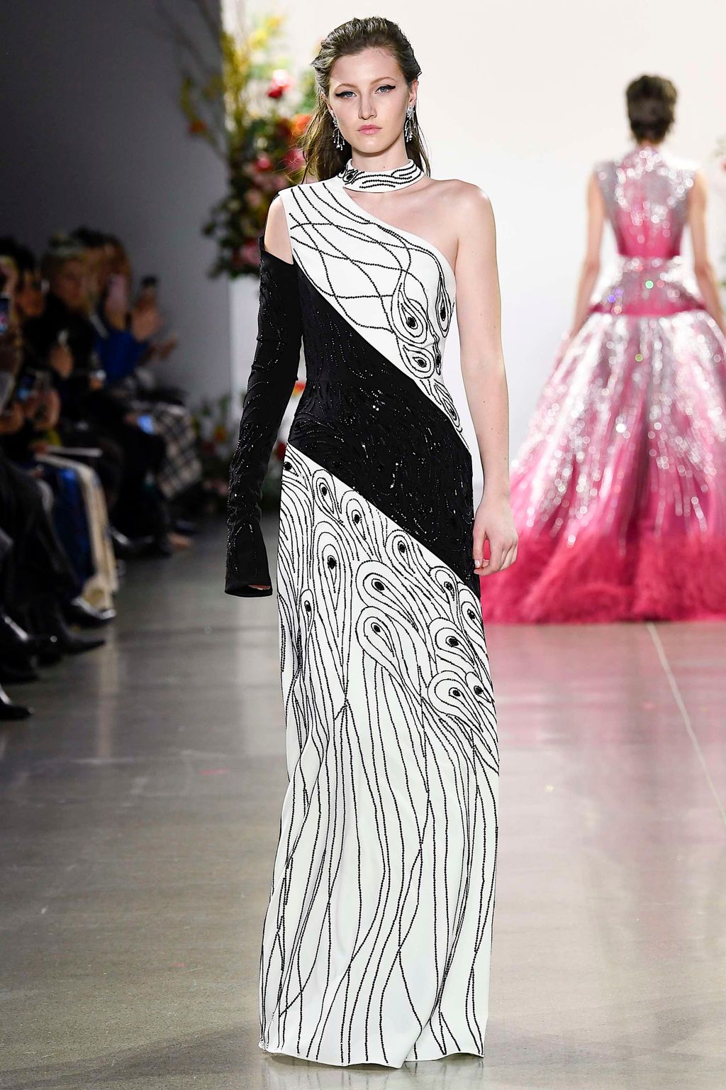 Fashion Week New York Fall/Winter 2019 look 44 from the Bibhu Mohapatra collection 女装