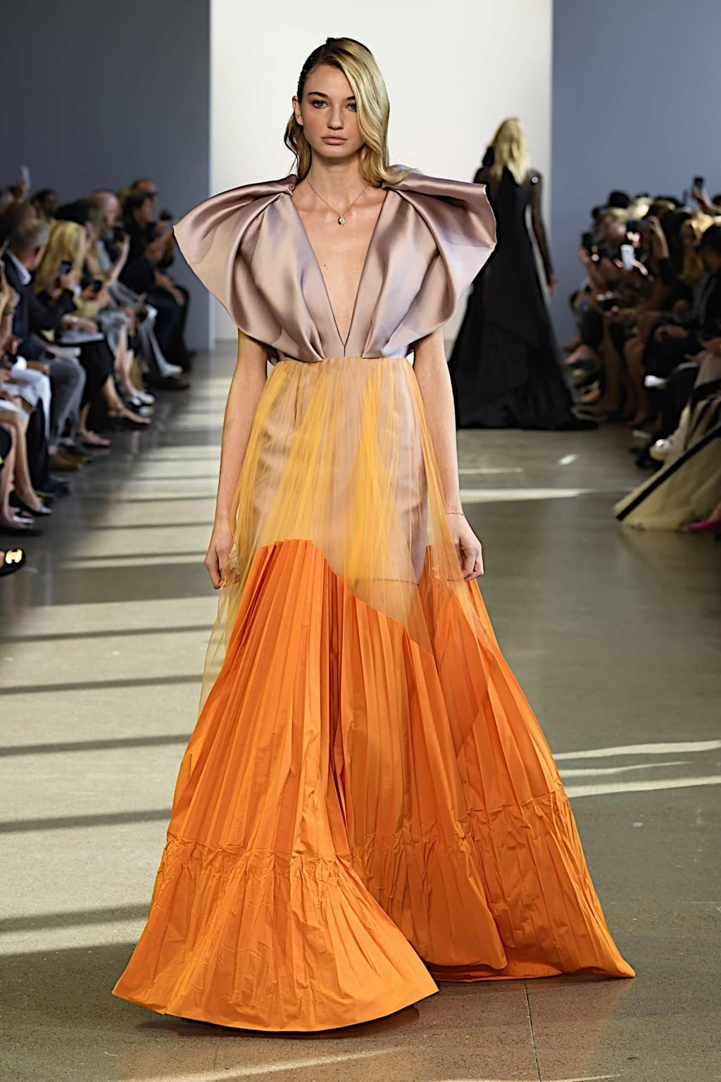 Fashion Week New York Spring/Summer 2020 look 38 from the Bibhu Mohapatra collection 女装
