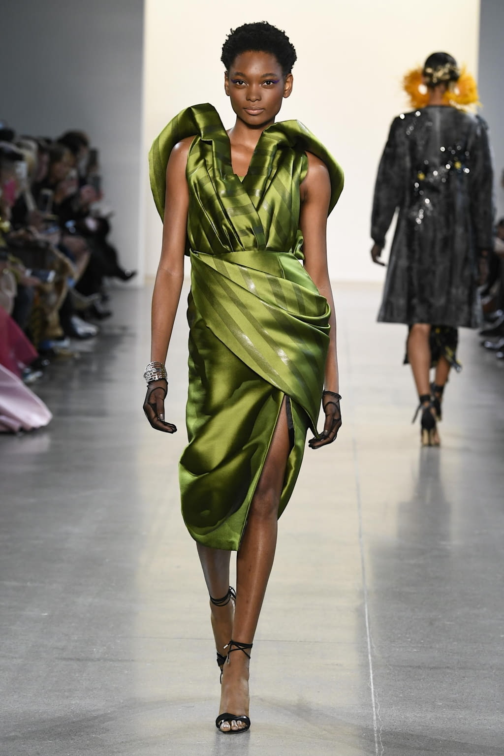 Fashion Week New York Fall/Winter 2020 look 14 de la collection Bibhu Mohapatra womenswear