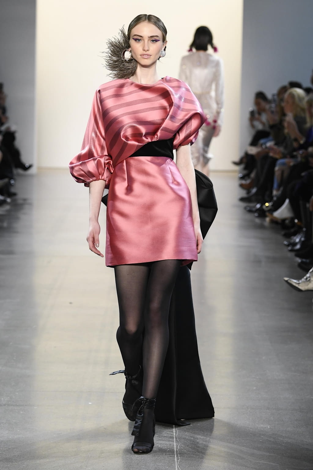 Fashion Week New York Fall/Winter 2020 look 19 from the Bibhu Mohapatra collection 女装
