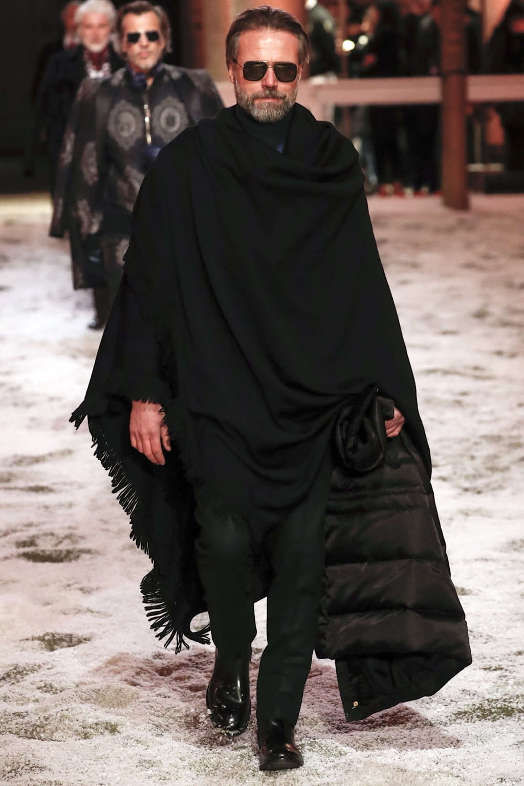 Fashion Week Milan Fall/Winter 2019 look 38 de la collection Billionaire menswear