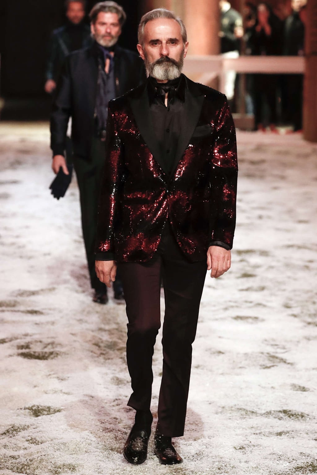 Fashion Week Milan Fall/Winter 2019 look 44 de la collection Billionaire menswear