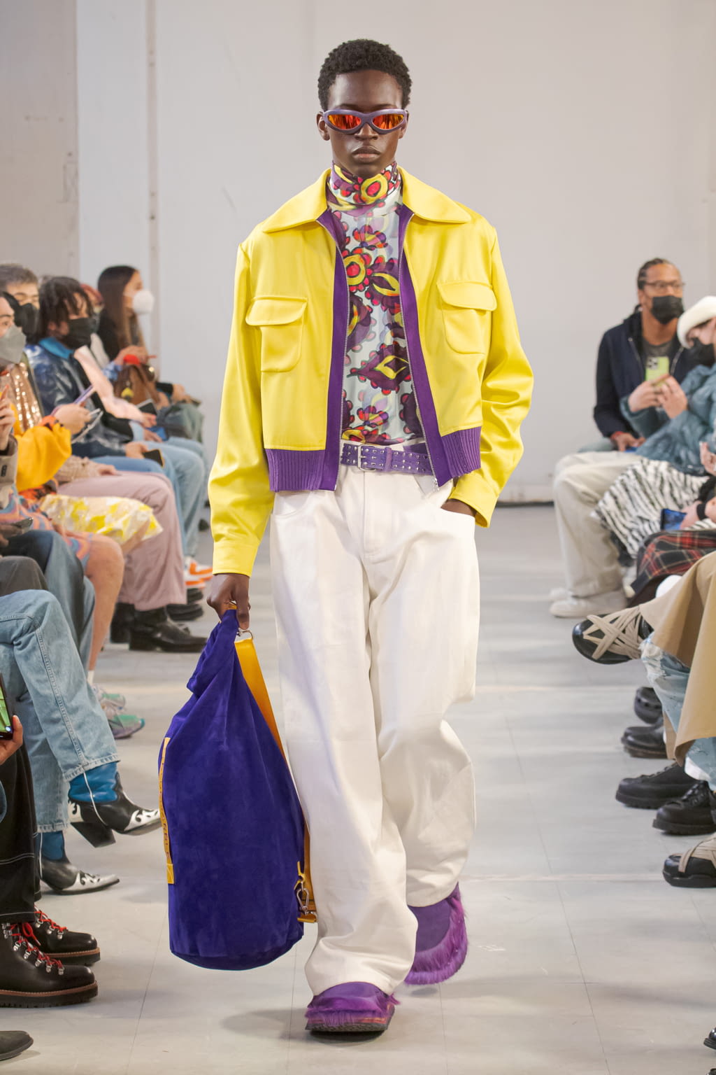 Fashion Week Paris Fall/Winter 2022 look 7 from the Bluemarble collection 男装
