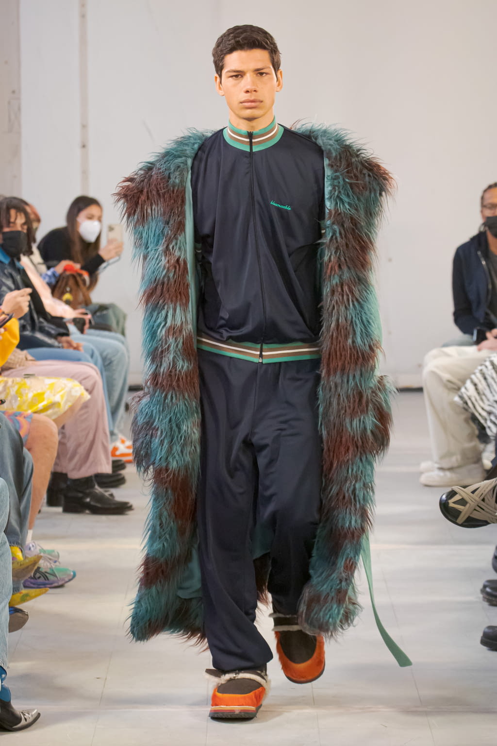 Fashion Week Paris Fall/Winter 2022 look 12 from the Bluemarble collection 男装