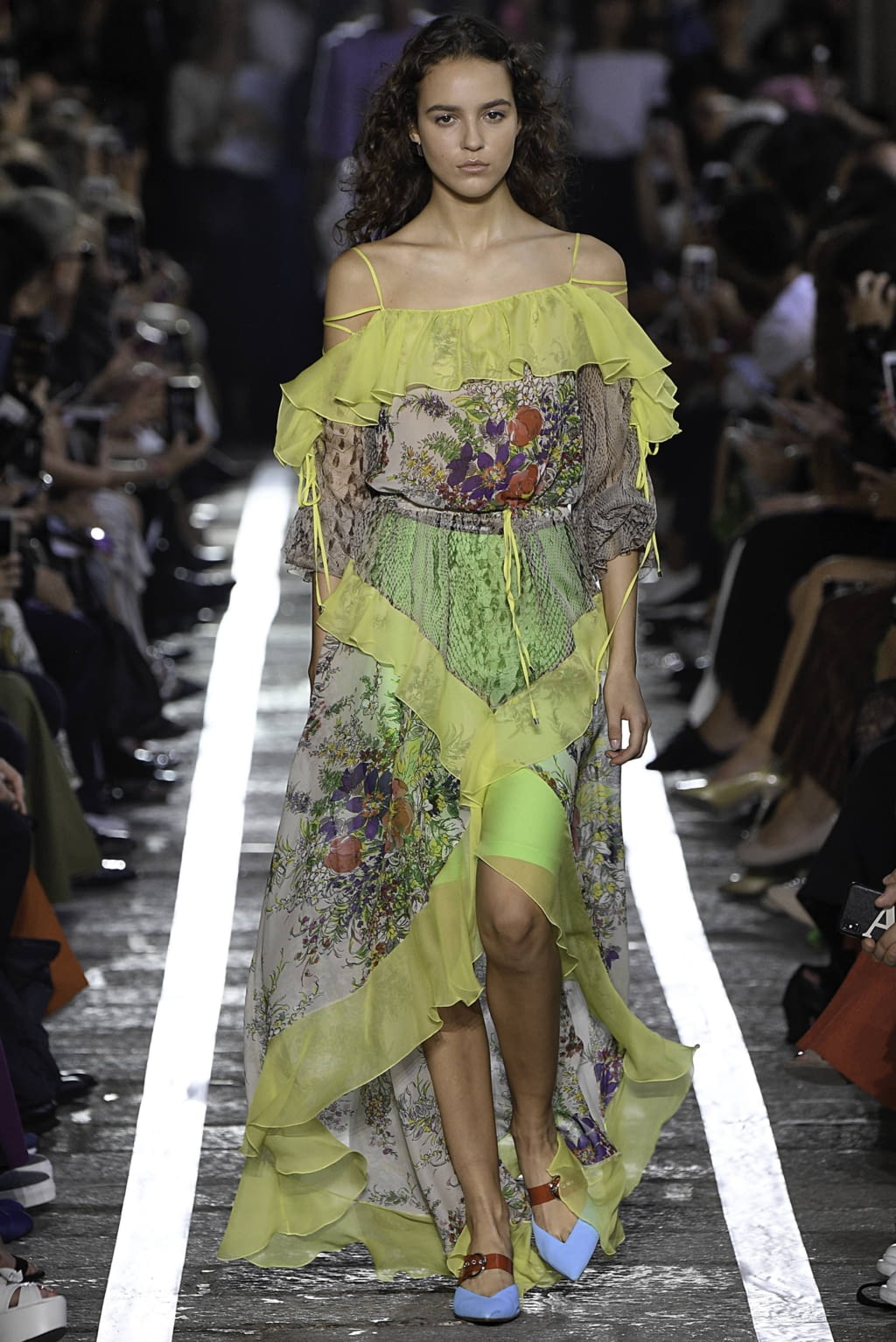 Fashion Week Milan Spring/Summer 2019 look 30 from the Blumarine collection 女装