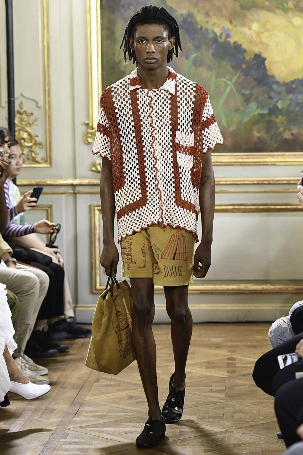 Fashion Week Paris Spring/Summer 2020 look 17 from the Bode collection 男装