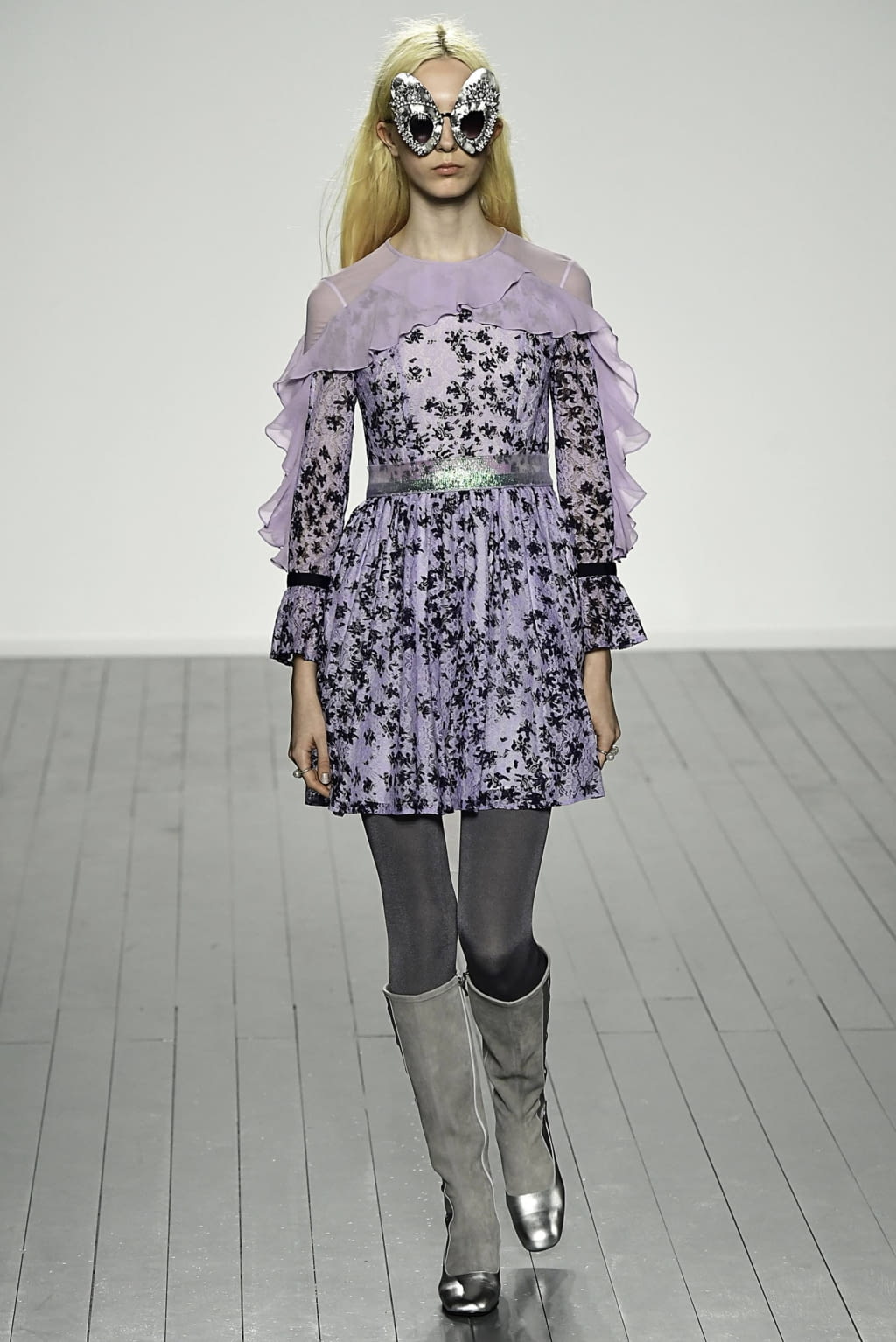 Fashion Week London Fall/Winter 2019 look 19 de la collection Bora Aksu womenswear