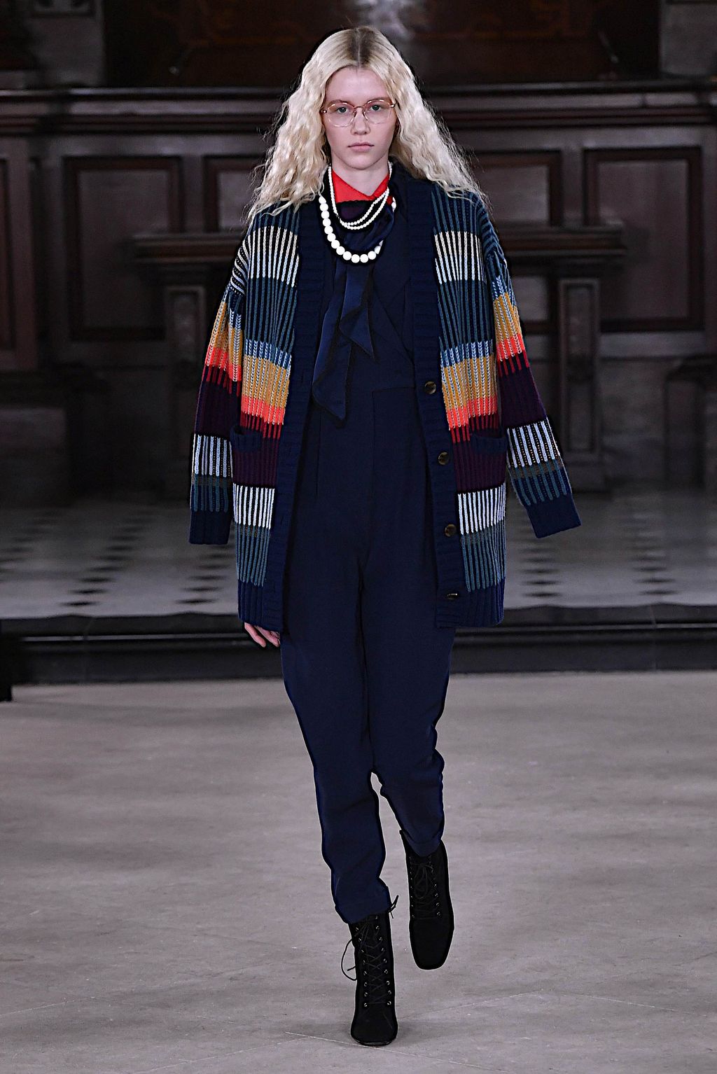 Fashion Week London Fall/Winter 2020 look 24 de la collection Bora Aksu womenswear