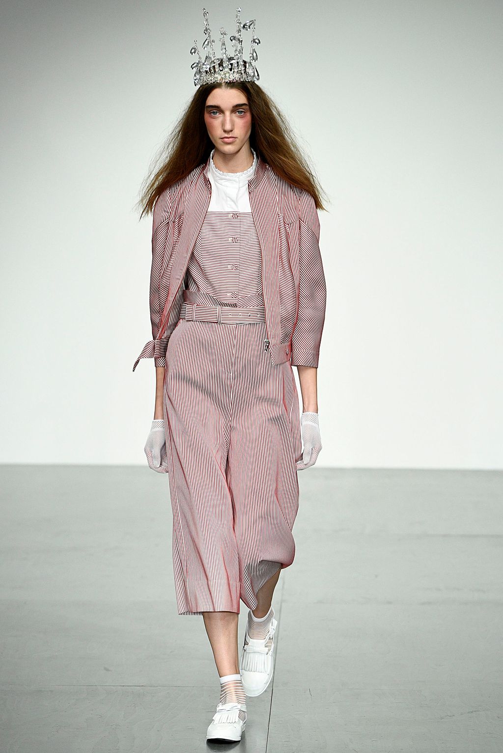 Fashion Week London Spring/Summer 2018 look 13 from the Bora Aksu collection 女装