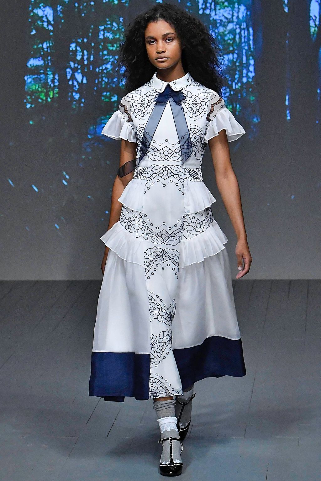 Fashion Week London Spring/Summer 2019 look 9 de la collection Bora Aksu womenswear