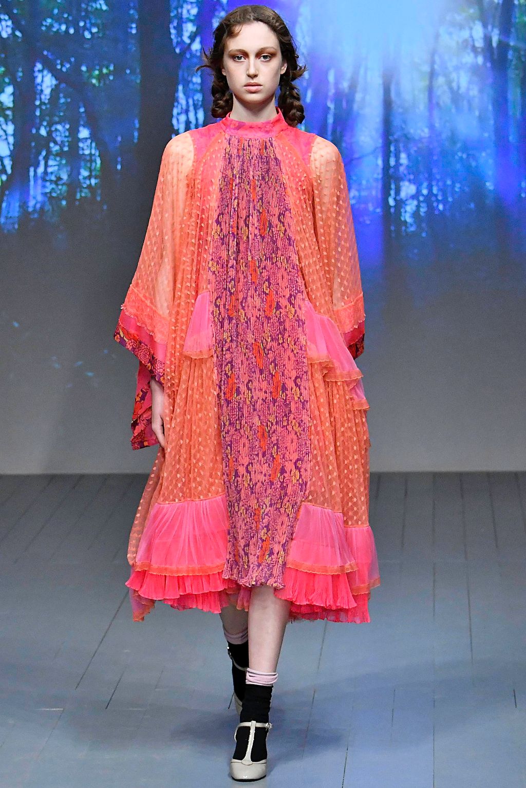Fashion Week London Spring/Summer 2019 look 21 de la collection Bora Aksu womenswear