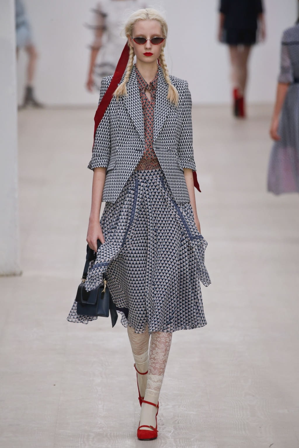 Fashion Week London Spring/Summer 2020 look 11 from the Bora Aksu collection 女装
