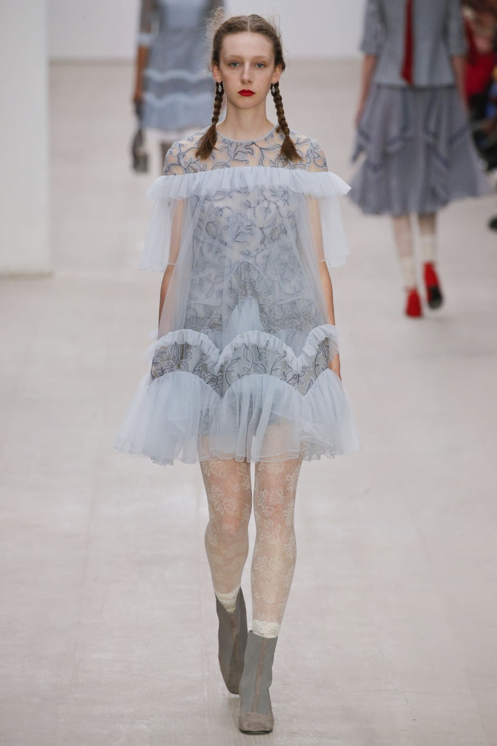 Fashion Week London Spring/Summer 2020 look 13 from the Bora Aksu collection 女装