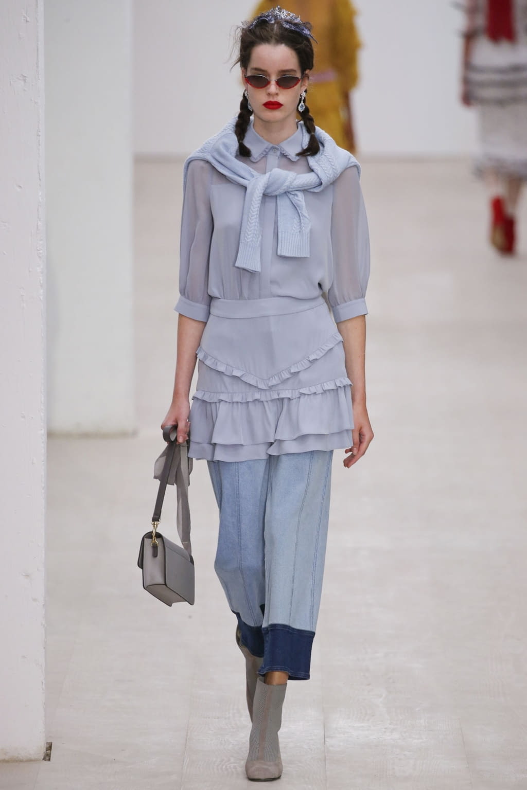 Fashion Week London Spring/Summer 2020 look 15 from the Bora Aksu collection 女装