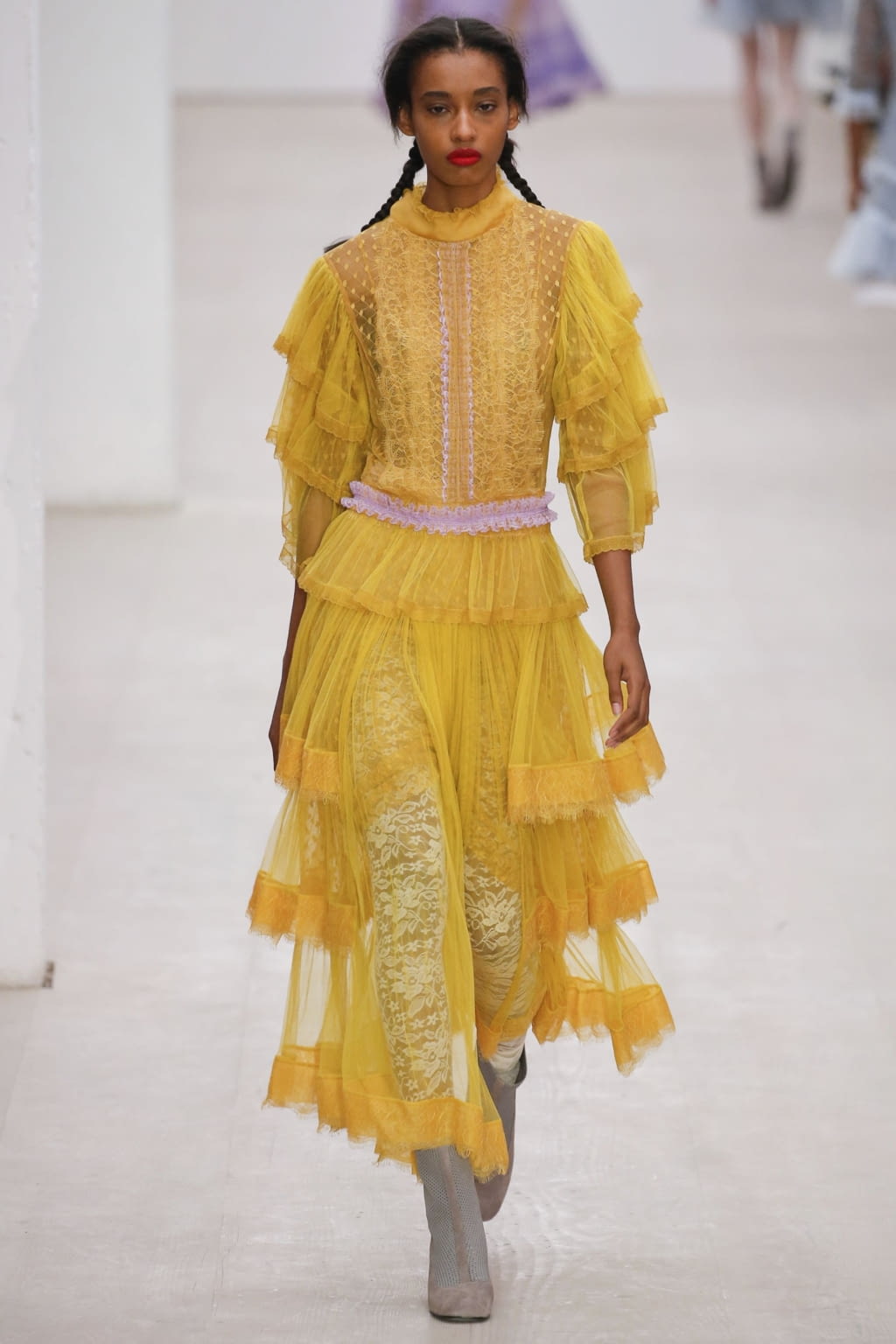 Fashion Week London Spring/Summer 2020 look 16 from the Bora Aksu collection 女装