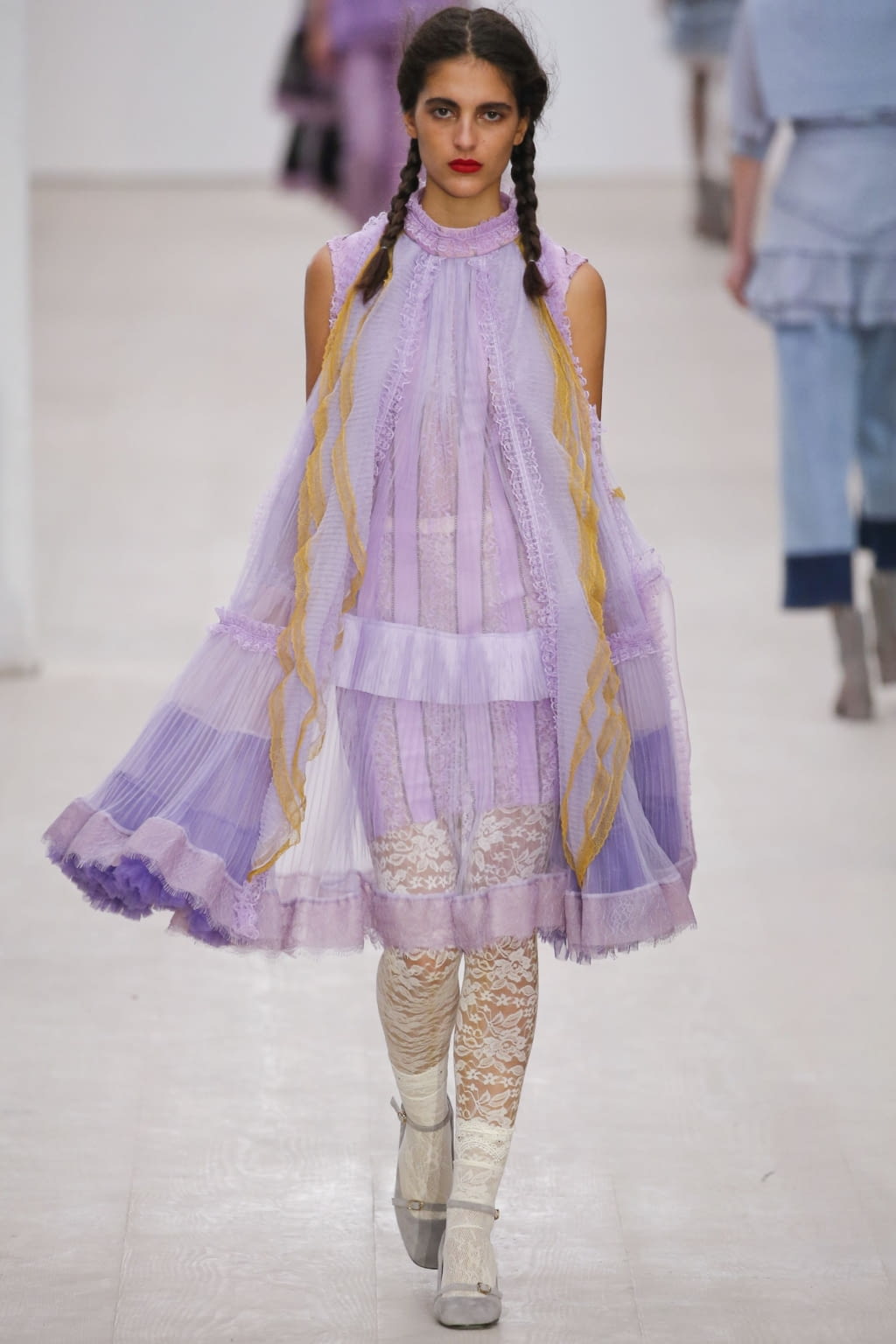 Fashion Week London Spring/Summer 2020 look 17 from the Bora Aksu collection 女装
