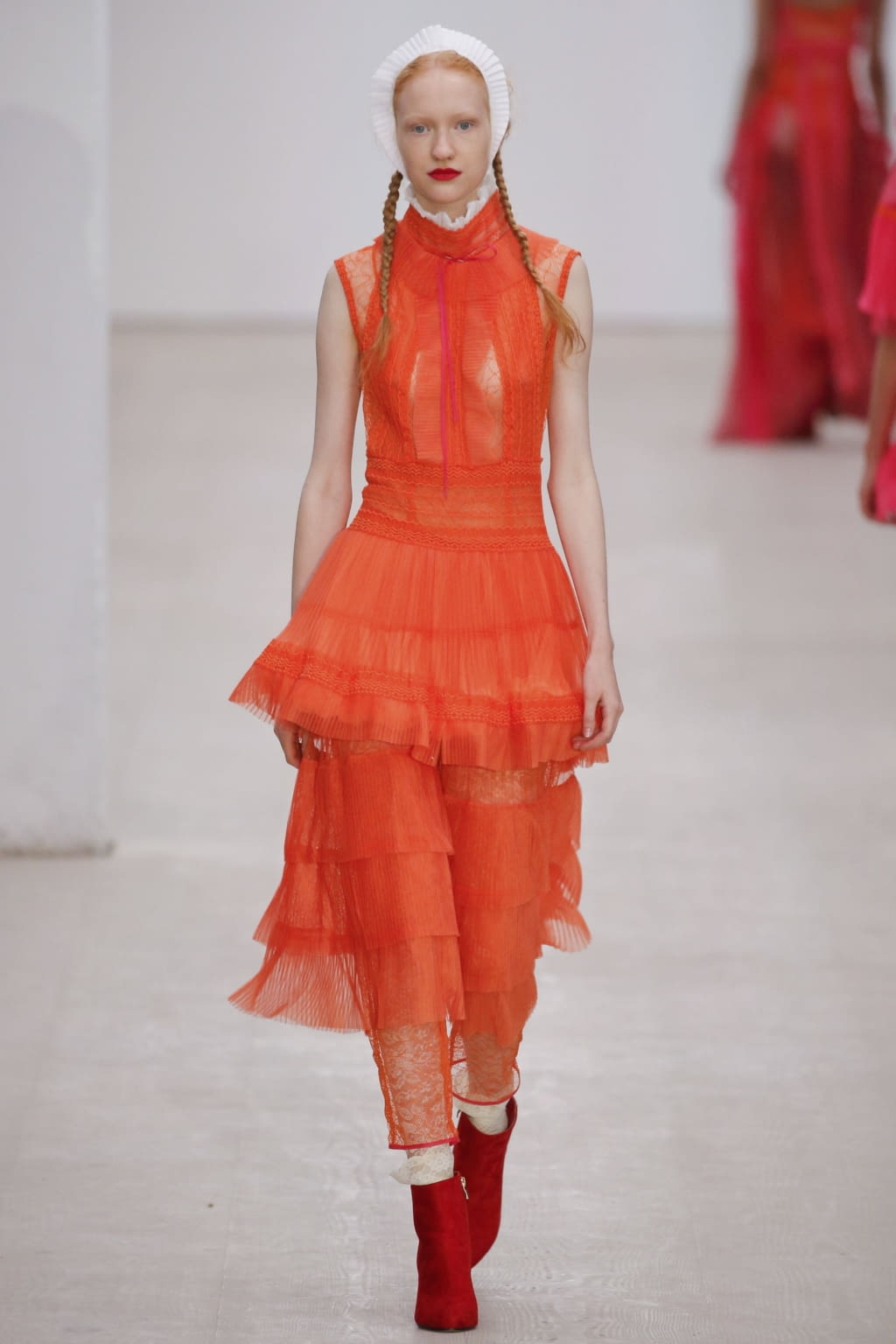 Fashion Week London Spring/Summer 2020 look 39 from the Bora Aksu collection 女装