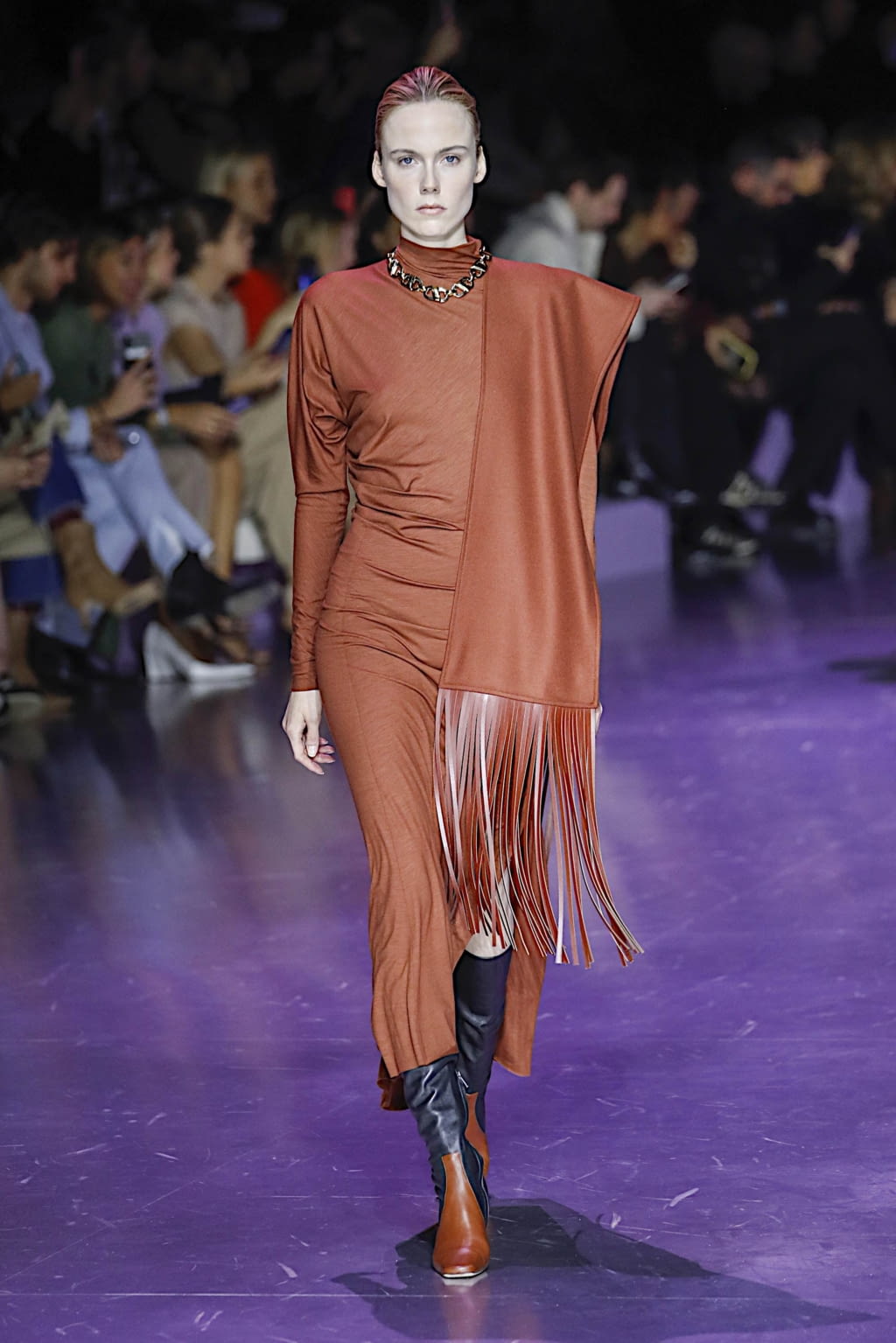 Fashion Week Milan Fall/Winter 2020 look 4 de la collection Boss womenswear