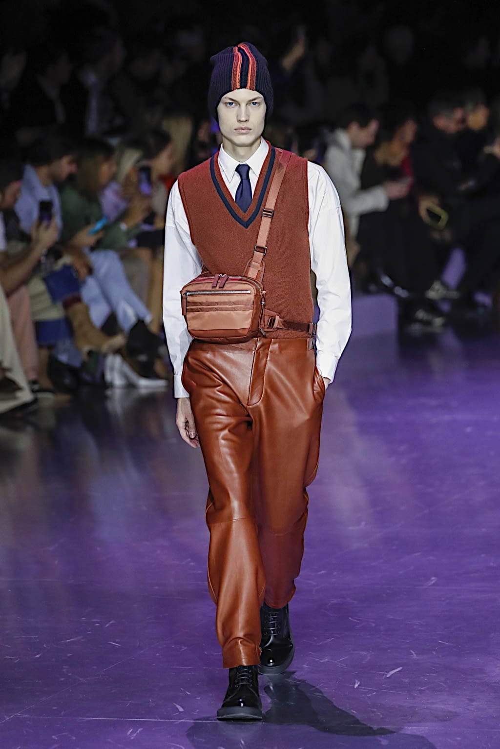 Fashion Week Milan Fall/Winter 2020 look 10 from the Boss collection 女装