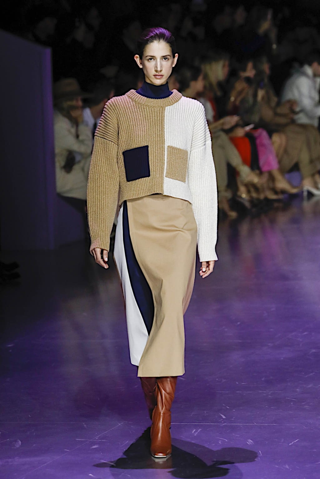 Fashion Week Milan Fall/Winter 2020 look 19 de la collection Boss womenswear