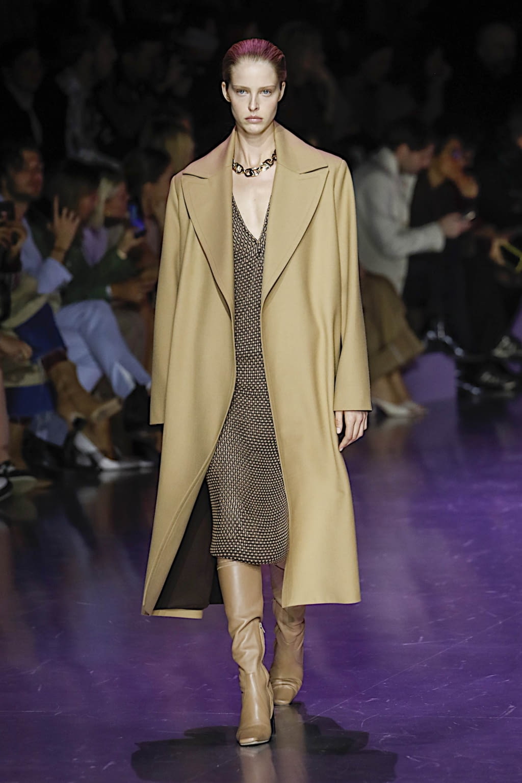 Fashion Week Milan Fall/Winter 2020 look 22 de la collection Boss womenswear