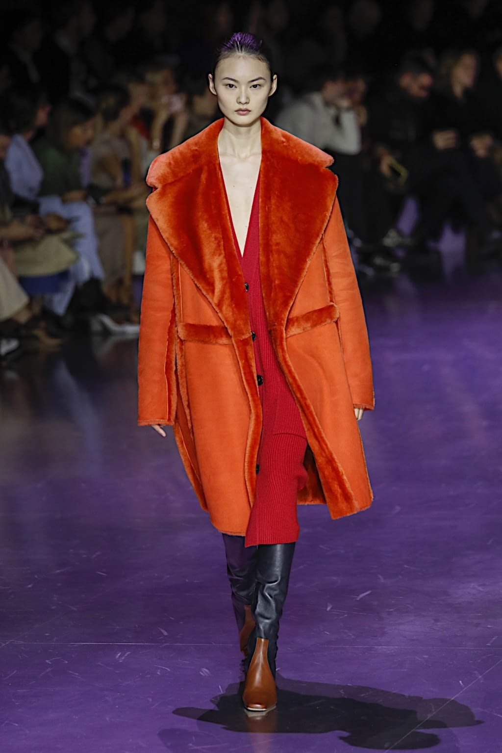 Fashion Week Milan Fall/Winter 2020 look 32 de la collection Boss womenswear